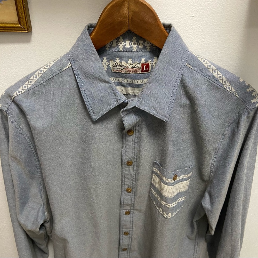 Vintage “Sovereign Code” Western Button Up! 👕
